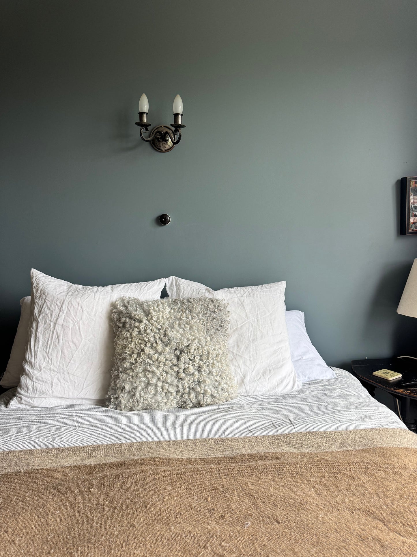 
                  
                    Gotland Sheepskin Large Pillow White/Light Grey
                  
                