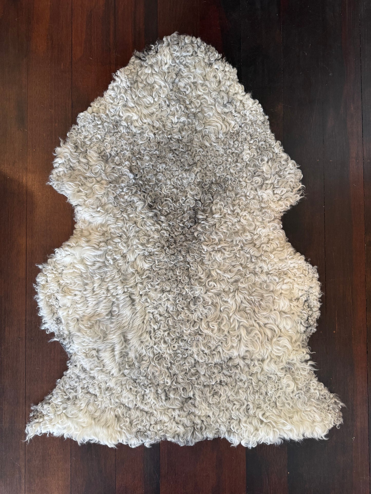 
                  
                    Gotland Sheepskin Rug White/Light Grey Short Wool
                  
                
