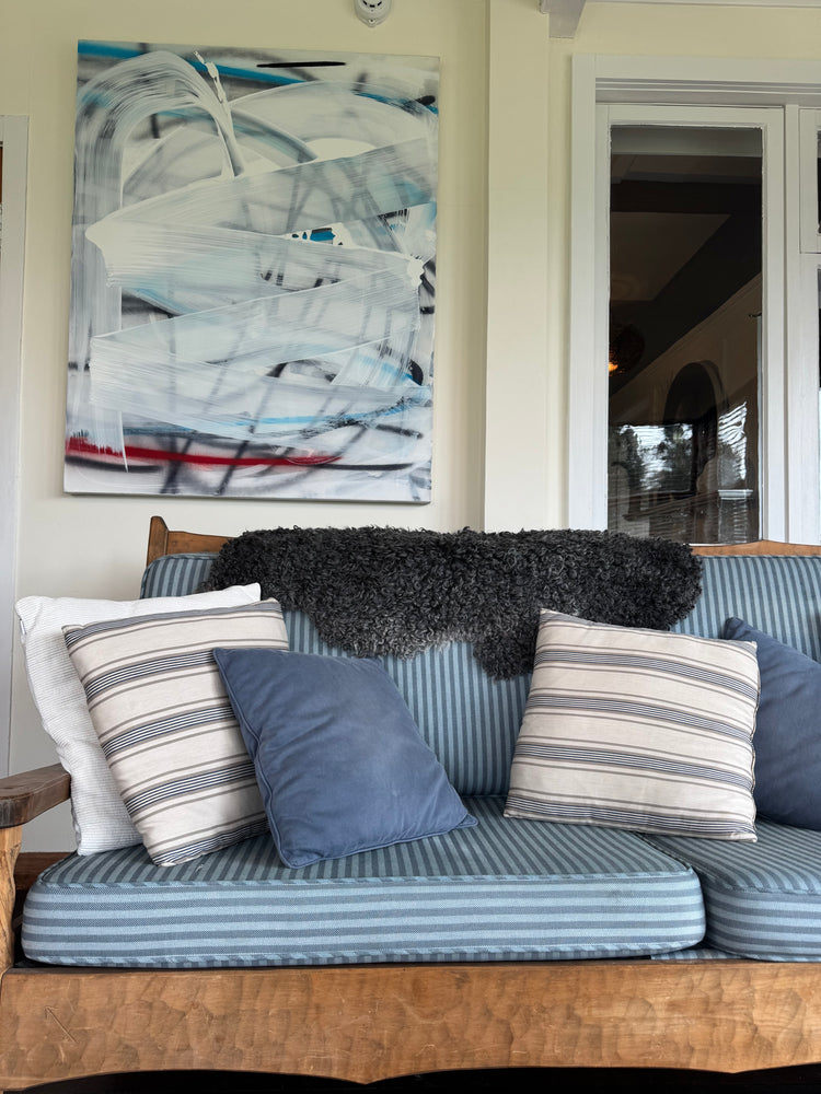 
                  
                    Gotland Sheepskin Rug Dark Grey Short Wool
                  
                