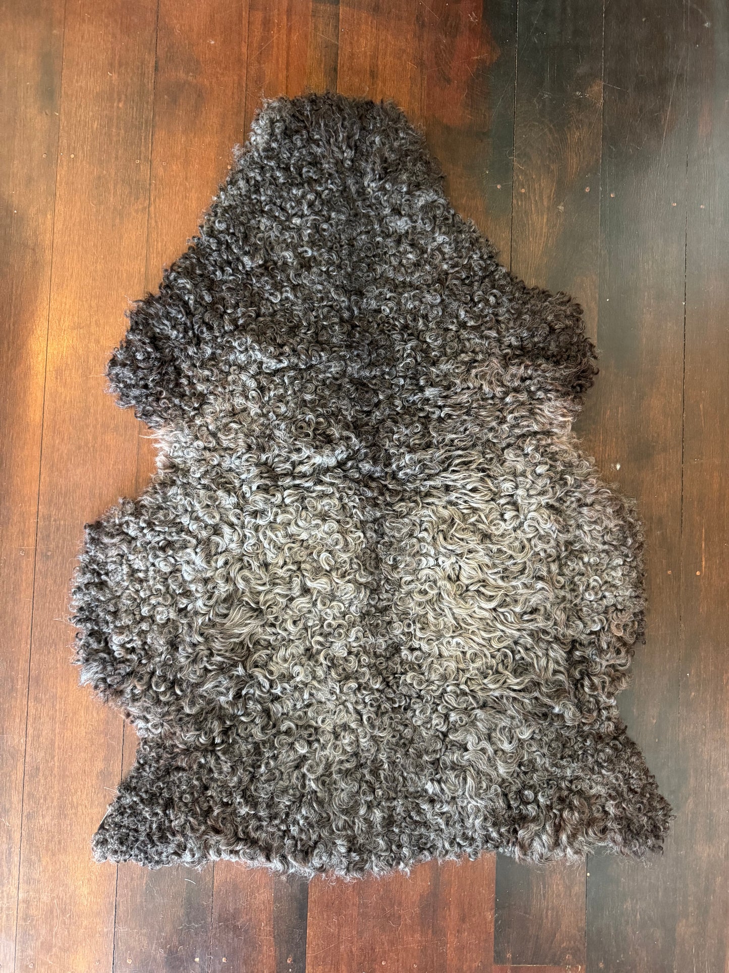 
                  
                    Gotland Sheepskin Rug Dark Grey/Black Short Wool
                  
                