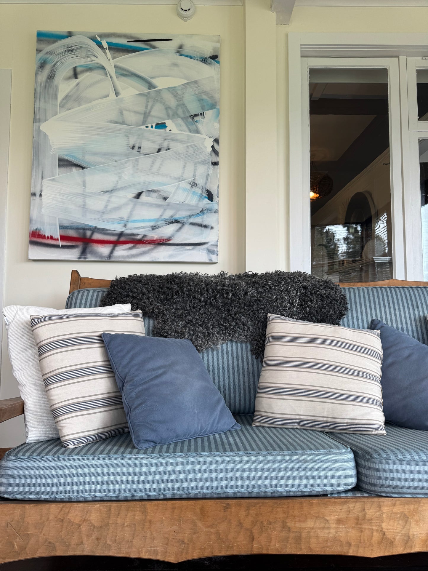 
                  
                    Gotland Sheepskin Rug Dark Grey Short Wool
                  
                