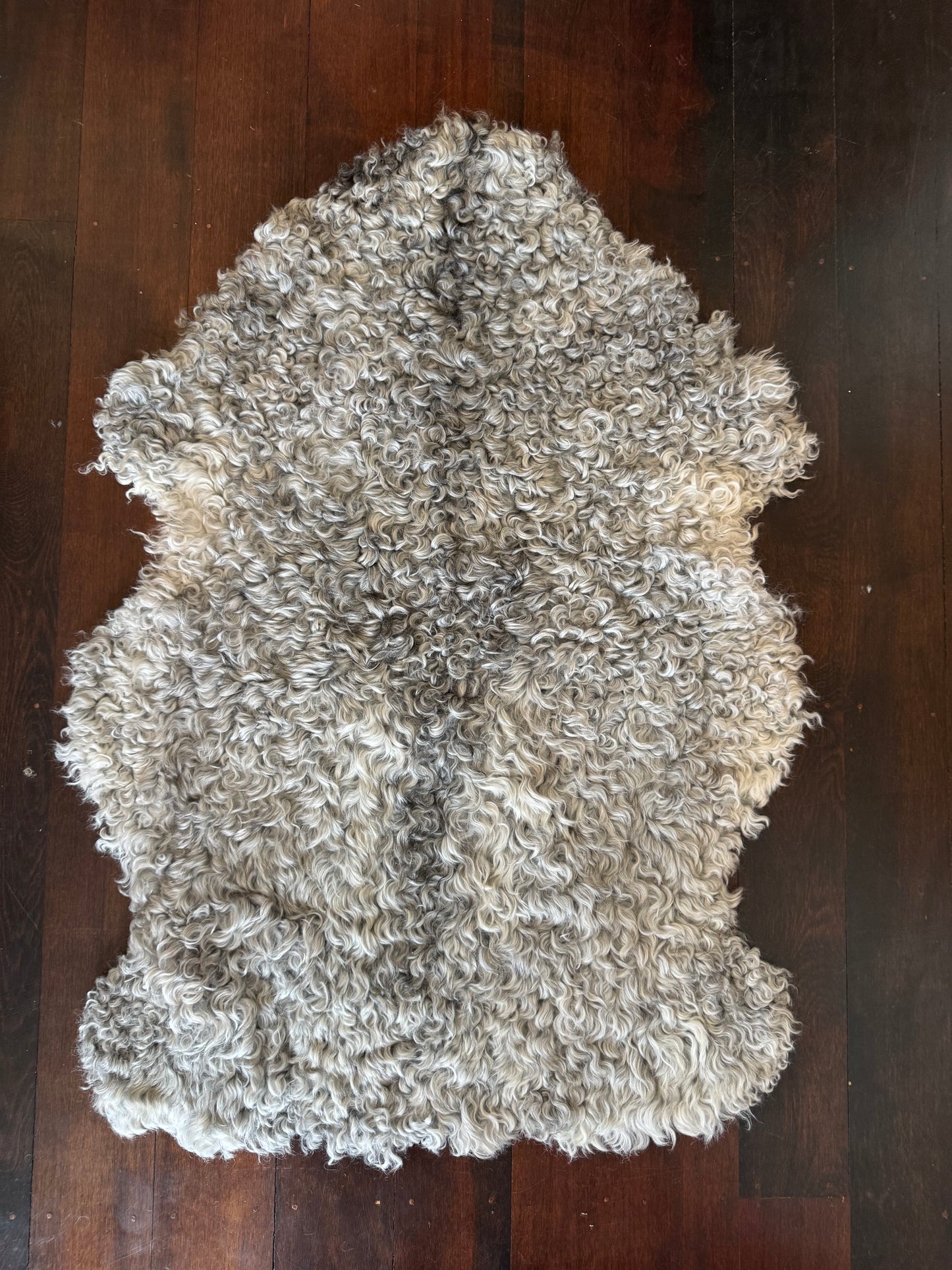 
                  
                    Gotland Sheepskin Rug Light Grey Short Wool
                  
                