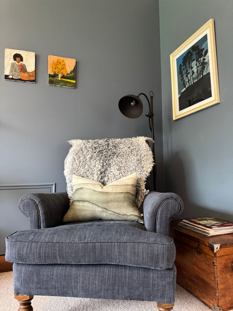 
                  
                    Gotland Sheepskin Rug Light Grey Short Wool
                  
                