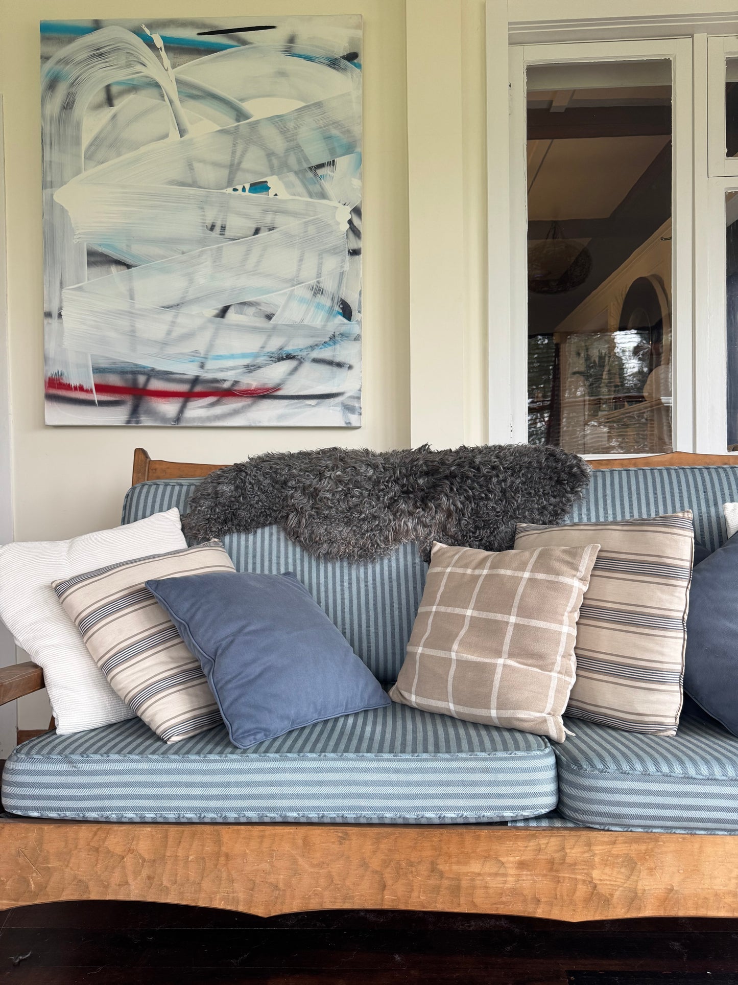 
                  
                    Gotland Sheepskin Rug Silver/Dark Grey Long Wool
                  
                