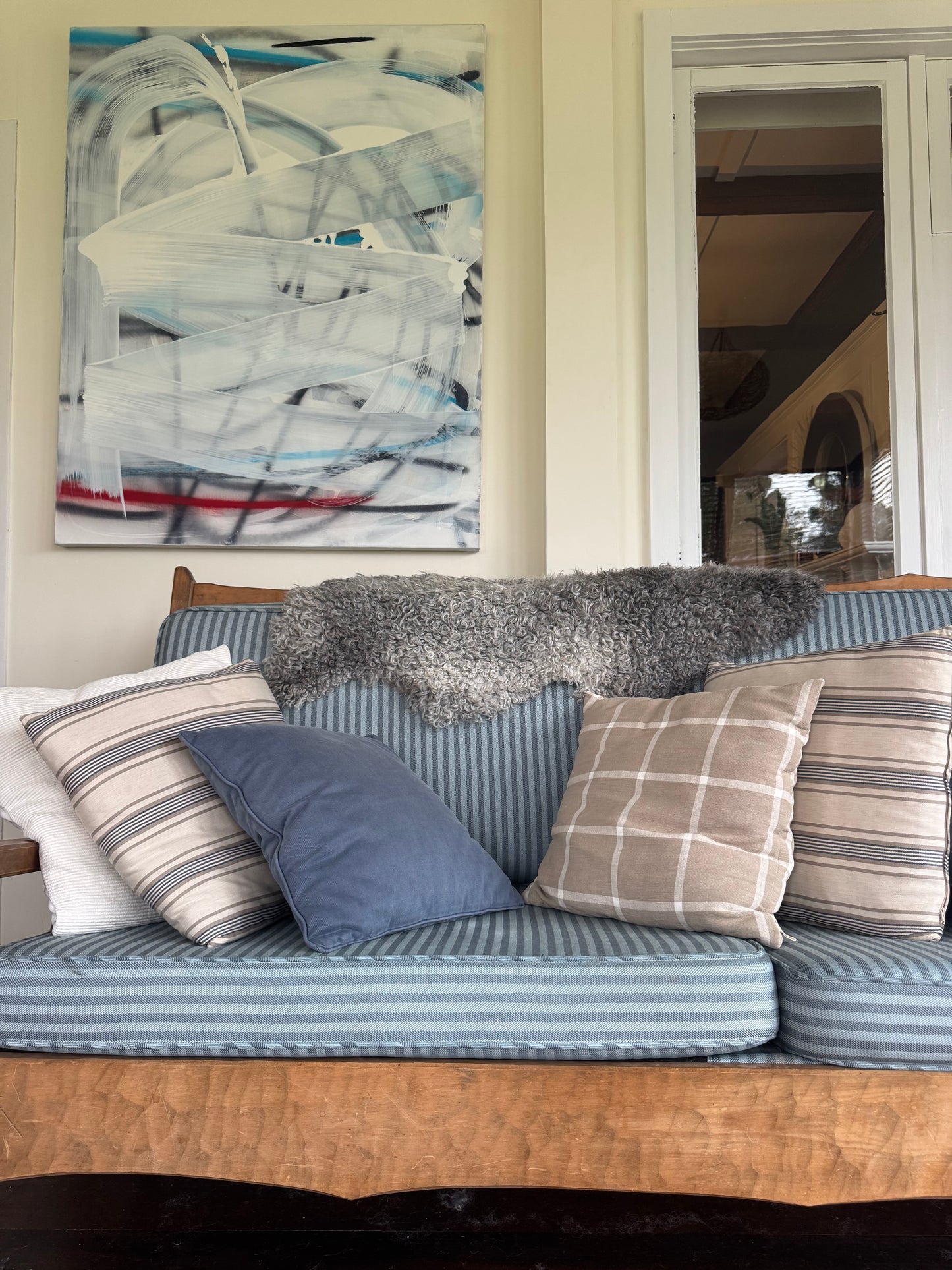 
                  
                    Gotland Sheepskin Rug Light/Mid Grey Short Wool
                  
                