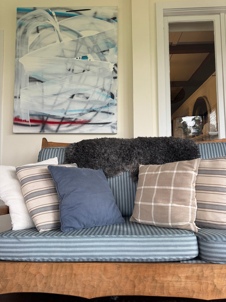 
                  
                    Gotland Sheepskin Rug Dark Grey Short Wool
                  
                