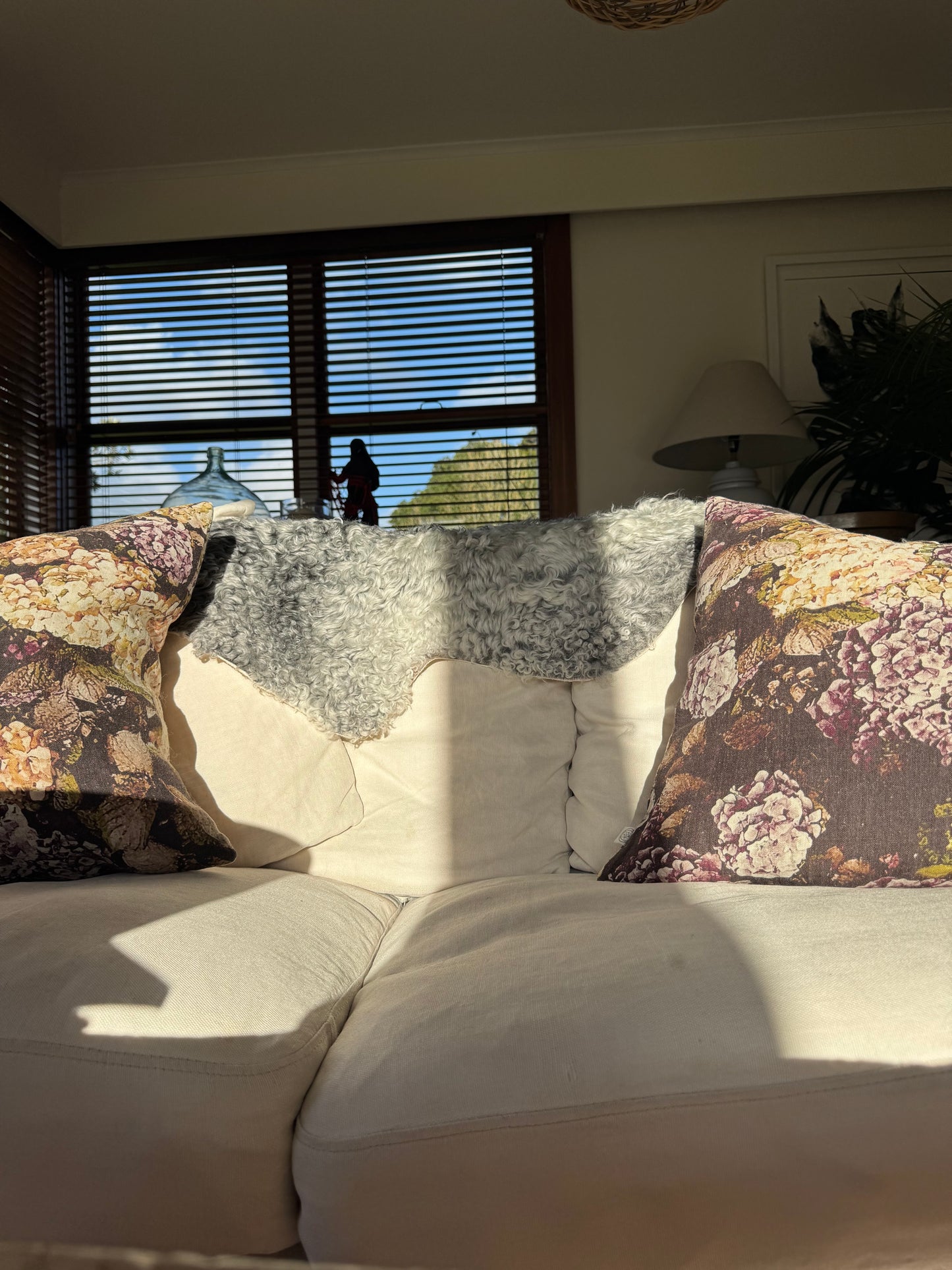 
                  
                    Gotland Sheepskin Rug Silver/Light Grey
                  
                